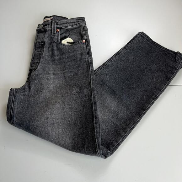Levi's Premium Women Ribcage Straight Ankle Button Fly Black Jeans  Size 25x27 - Picture 1 of 11